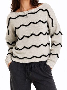 Via Vitale Wavy Striped Knit Sweater